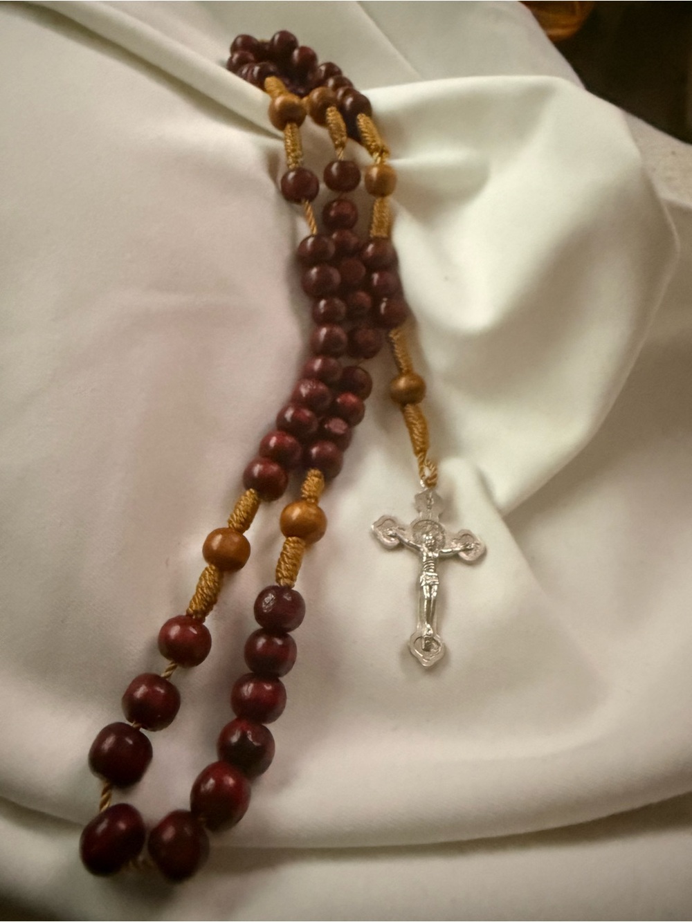 St Benedict Catholic Rosary Brown Wood Beads Knotted Cord Silver Tone Crucifix